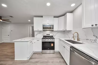 302 County Park Drive, League City, TX 77573 - Photo 9
