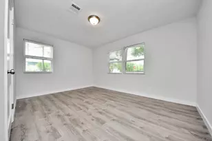 302 County Park Dr, League City, TX 77573 - Photo 11