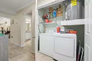 501 W 26th St, Austin, TX 78705 - Photo 29