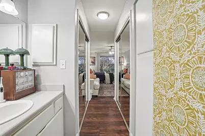 501 W 26th Street #210, Austin, TX 78705 - Photo 15