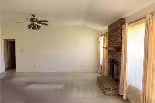 872 Granville Dr, Houston, TX 77091 - Photo 9