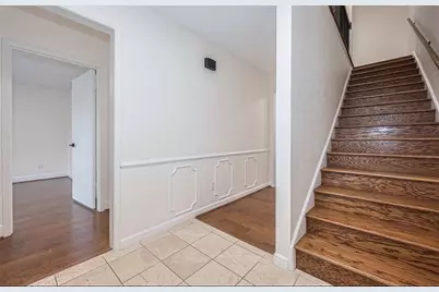 1375 Country Place Drive, Houston, TX 77079 - Photo 11