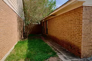 1520 Crestmont St, Wharton, TX 77488 - Photo 37