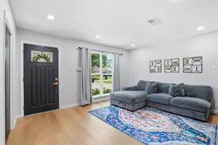 15614 Rill Ln, Houston, TX 77062 - Photo 9