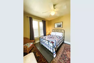 1005 Postoffice St, Galveston, TX 77550 - Photo 9