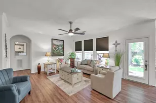 2 Gleneden Ct, Conroe, TX 77384 - Photo 11