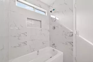 13126 Dawn Hollow Ln, Houston, TX 77072 - Photo 35