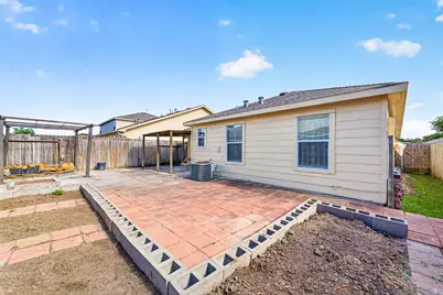 13126 Dawn Hollow Lane, Houston, TX 77072 - Photo 39