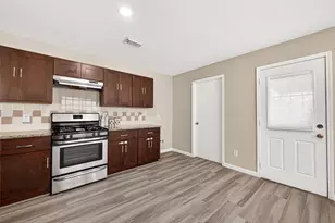 13126 Dawn Hollow Ln, Houston, TX 77072 - Photo 15