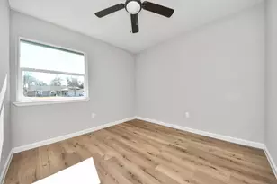 7718 Woodnettle Ln, Houston, TX 77086 - Photo 17