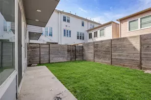 1207 E 28th St, Houston, TX 77009 - Photo 39