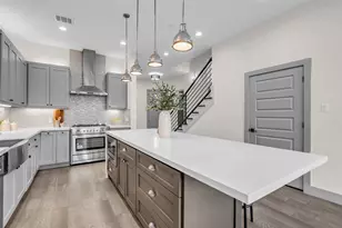 1207 E 28th St, Houston, TX 77009 - Photo 11