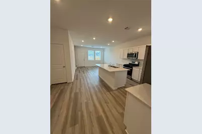 1002 Moon Drop Lane, Houston, TX 77090 - Photo 3