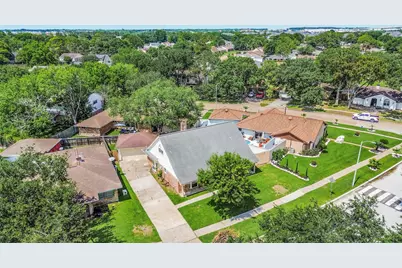 12011 Kirknoll Drive, Houston, TX 77089 - Photo 5