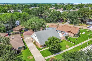 12011 Kirknoll Dr, Houston, TX 77089 - Photo 5