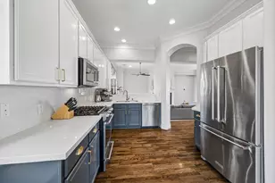 539 W 25th St, Houston, TX 77008 - Photo 3
