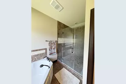 1043 Winchester Trail, Angleton, TX 77515 - Photo 13