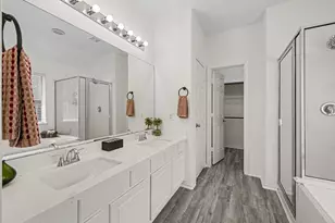18314 Manorcliff Ln, Katy, TX 77449 - Photo 17