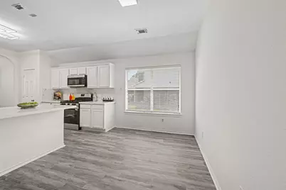 18314 Manorcliff Lane, Katy, TX 77449 - Photo 9