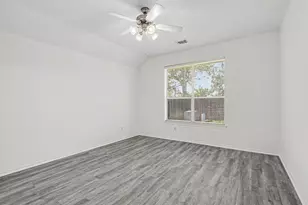 18314 Manorcliff Ln, Katy, TX 77449 - Photo 15