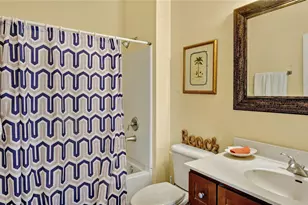 4131 Pointe W Dr, Galveston, TX 77554 - Photo 9
