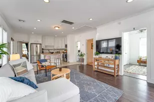 2116 Carter St, Houston, TX 77008 - Photo 3