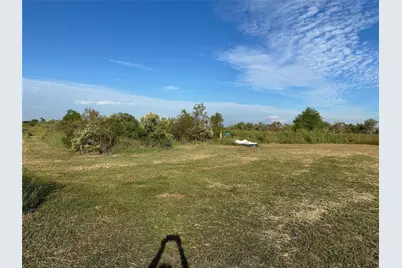 2727 N County Road 807 Bayou Street, Angleton, TX 77515 - Photo 3