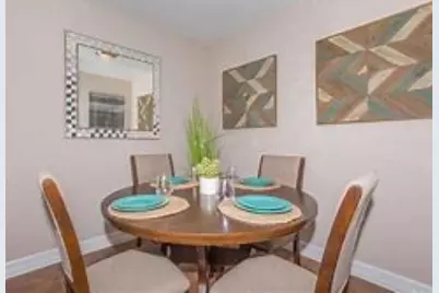 420 Garland Drive #413, Lake Jackson, TX 77566 - Photo 5