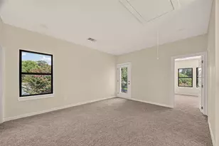 90 Burress St, Houston, TX 77022 - Photo 11