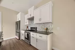 90 Burress St, Houston, TX 77022 - Photo 29
