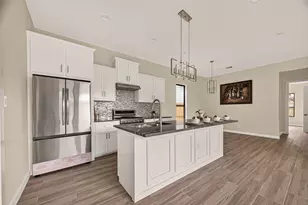 90 Burress St, Houston, TX 77022 - Photo 3