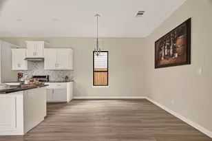90 Burress St, Houston, TX 77022 - Photo 27