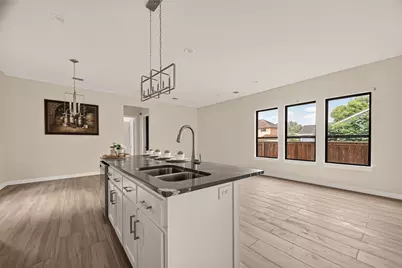 90 Burress Street #B, Houston, TX 77022 - Photo 9