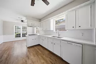 24015 Spring Mill Ln, Spring, TX 77373 - Photo 11