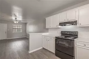 600 Palm St, Huntsville, TX 77340 - Photo 9