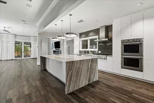 14855 Perthshire Rd, Houston, TX 77079 - Photo 17