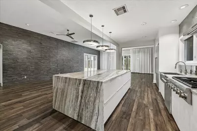 14855 Perthshire Road, Houston, TX 77079 - Photo 19