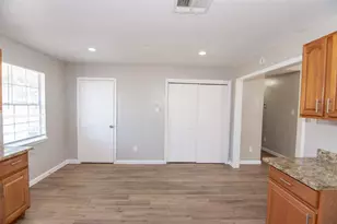 2430 Avilion Ct, Pearland, TX 77584 - Photo 3