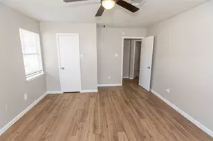 2430 Avilion Ct, Pearland, TX 77584 - Photo 9