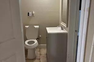 153 Tidwell Rd, Houston, TX 77022 - Photo 9