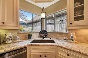 5714 Glen Pines Dr, Houston, TX 77069 - Photo 21