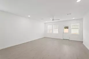 4703 Bay Vista Dr, Baytown, TX 77523 - Photo 9