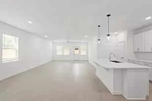 4703 Bay Vista Dr, Baytown, TX 77523 - Photo 5