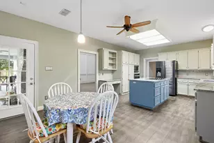 2210 Sunrise Oaks Dr, Orange, TX 77630 - Photo 15