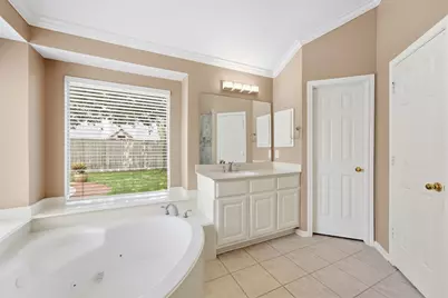 13827 Placid Brook Court, Houston, TX 77059 - Photo 23