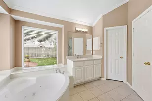 13827 Placid Brook Ct, Houston, TX 77059 - Photo 23