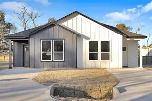 104 Runnels St, Willis, TX 77378 - Photo 1