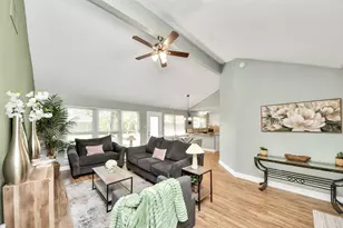 217 Greenshire Dr, League City, TX 77573 - Photo 3