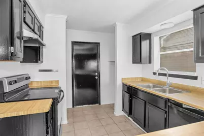 1035 Lovett Street #1035, Tomball, TX 77375 - Photo 5