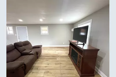 520 Avenue E, Conroe, TX 77301 - Photo 13